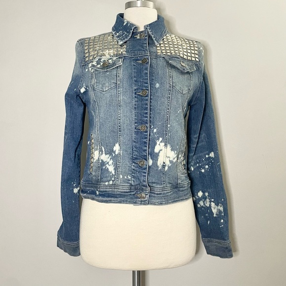 Tuck Jackets & Blazers - Tuck Studded Bleach-Splattered Lion Graphic Button Up Denim Jean Jacket